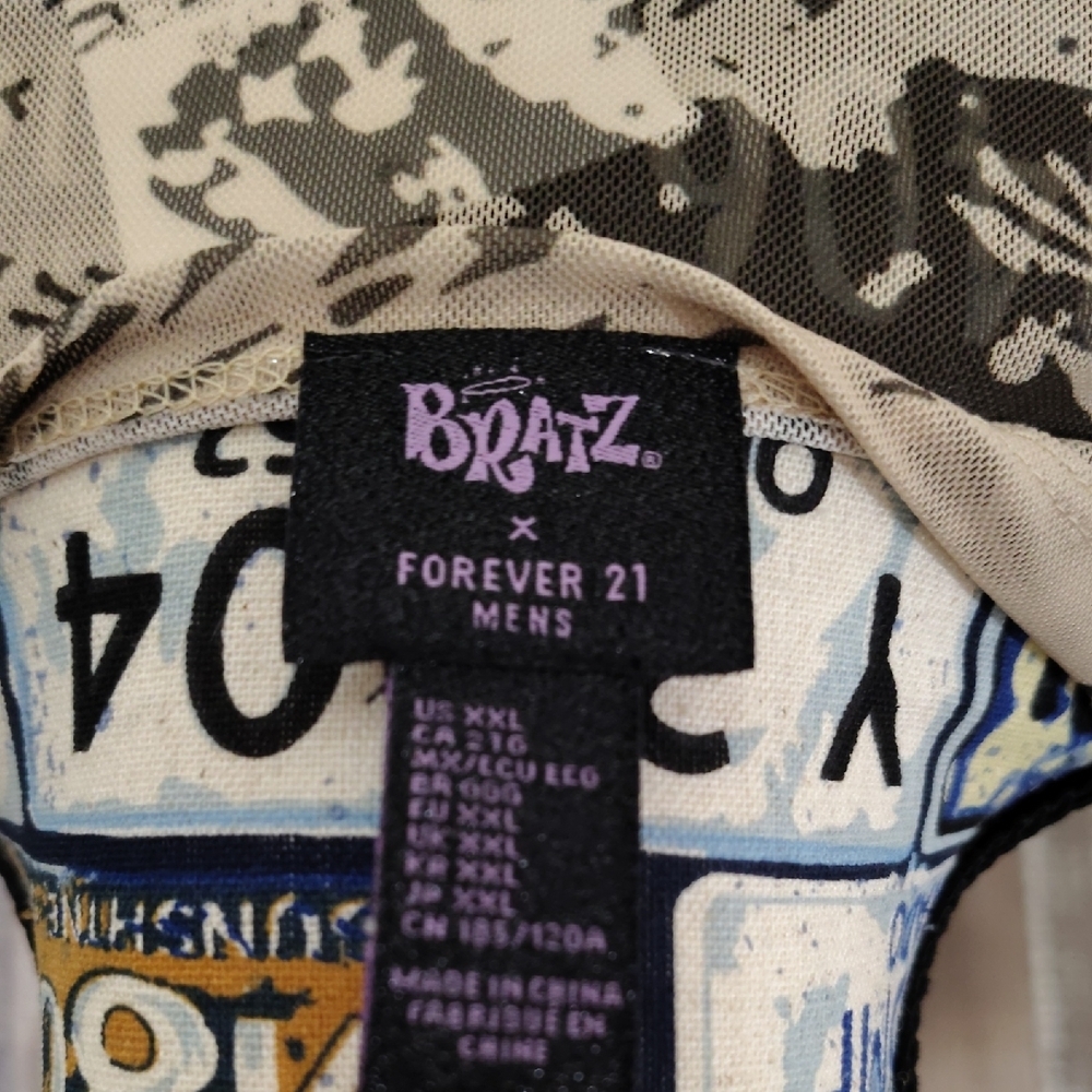 Bratz Graphic Tee - Black and Cream - Picture 3 of 4